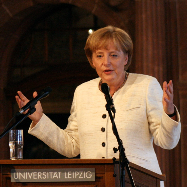Bundeskanzlerin Angela Merkel hält eine Rede an der Universität Leipzig.