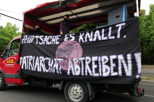 POL Schwaben Nord: Manipulation eines Kleintransporters