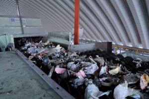Glass Recycling Chaos: Why the District of Fürth Can't Apply Much Pressure with Full Glass Bins