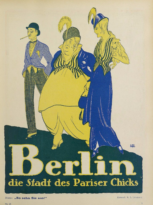 Plakatankündigung für ein Konzert in Berlin, Deutschland, mit einer Gruppe farblich gekleideter Menschen vor einem Gebäude und dem Text "Berlin - Die Stadt des Pariser Chicks" oben drauf.