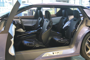 Raumgreifend, Kurvig, 3D, menschenorientiert, nachhaltige Ergo-Ästhetik für Audi Q6 e-tron