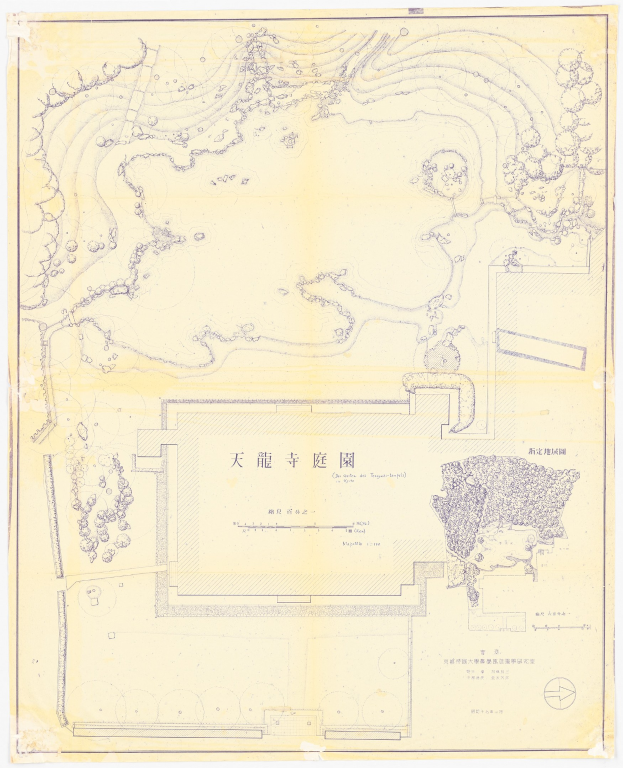 Ein detaillierter handgezeichneter Stadtplan mit chinesischer Schrift, der Straßen, Gebäude und Sehenswürdigkeiten zeigt.